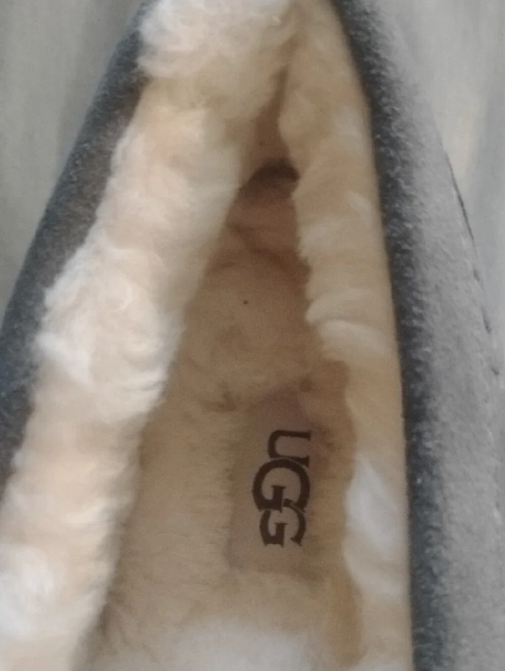 UGG Corvin Charcoal Suede Shearling Moccasin Slippers Like new!